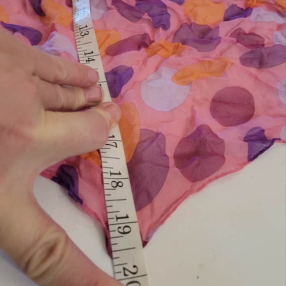 Square scarf - Picture 2 of 5